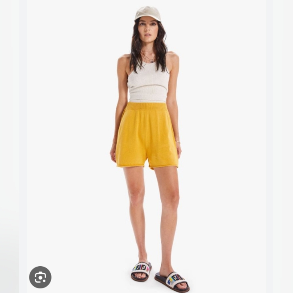NWT MOTHER THE ZESTY SHORT IN AMBER YELLOW SIZE XS